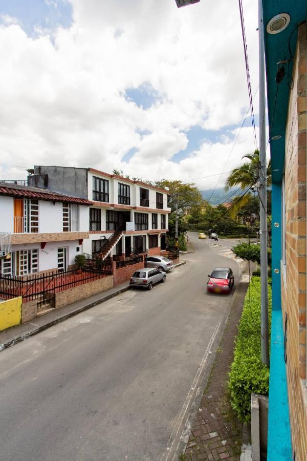 Edificio Niza80 Ibague, Acceso Digital Cerca Parque Deportivo Hotell Eksteriør bilde