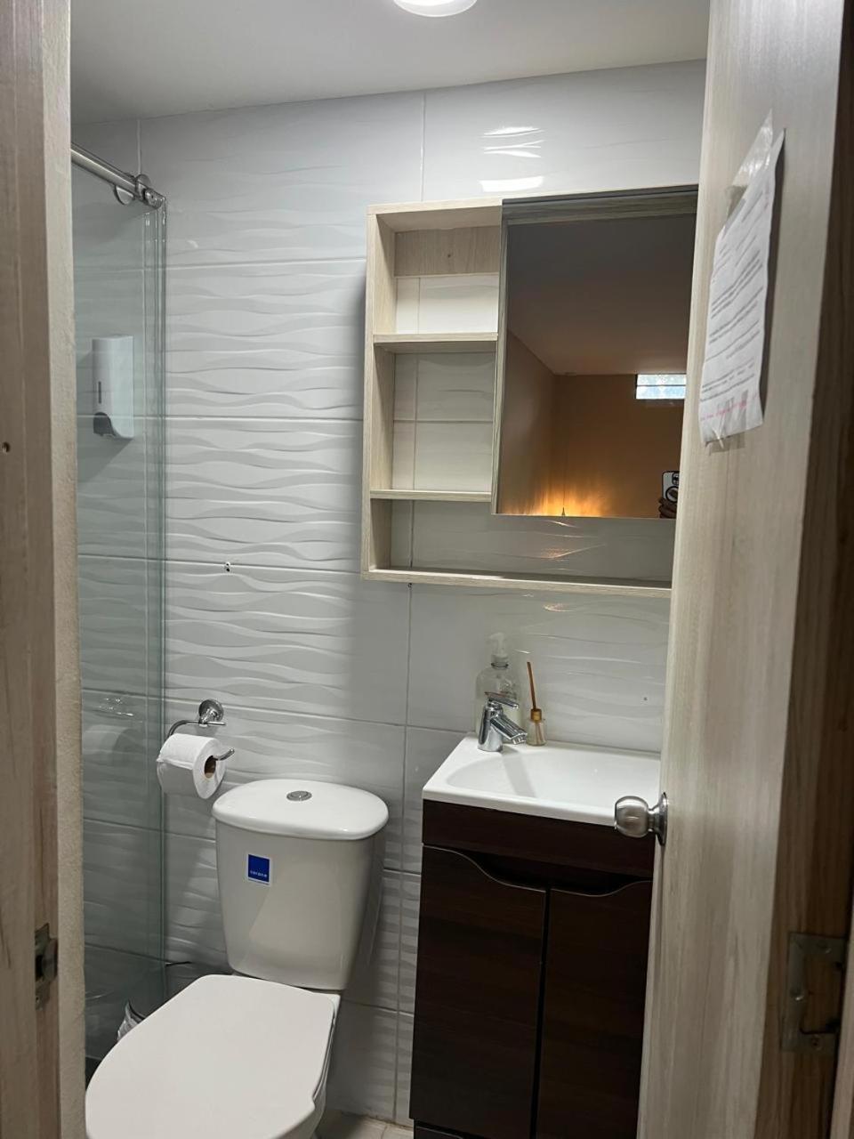 Edificio Niza80 Ibague, Acceso Digital Cerca Parque Deportivo Hotell Eksteriør bilde